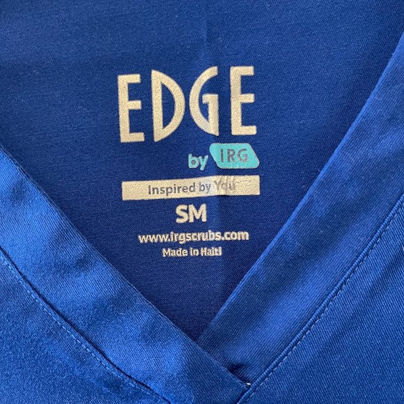 Edge by IRG V-neck Scrub Top - Picture 2 of 3